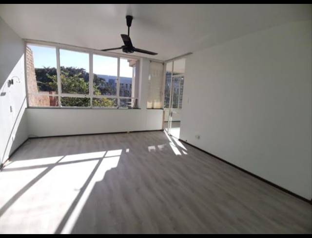 2 BEDROOM PROPERTY TO RENT IN BENMORE GARDENS